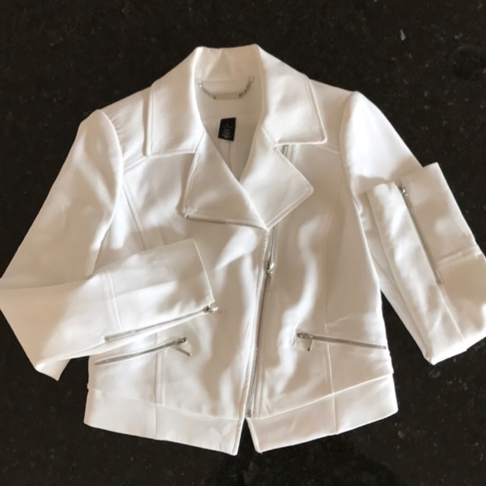 White House Black Market white tailored jacket  0 - Picture 4 of 7